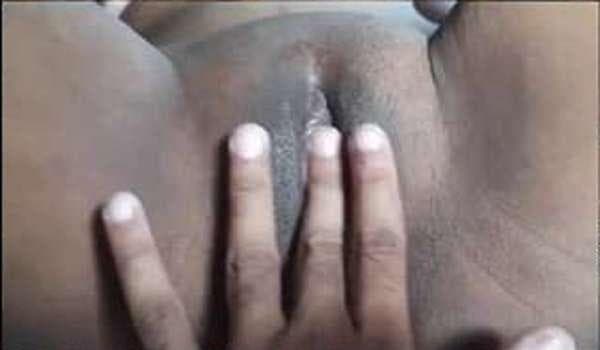 Bengali Bhabhi Enjoying a Dick Ride