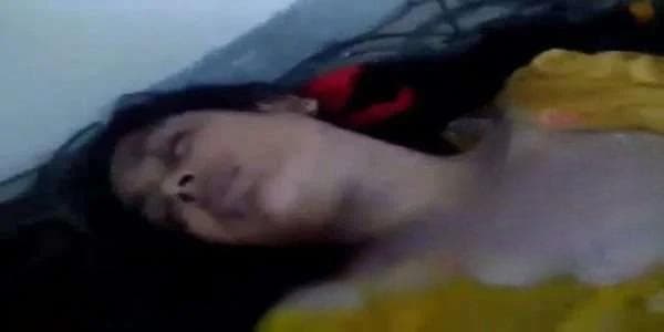 Girlfriend Enjoying the Pleasure of Fucking with Eyes Closed