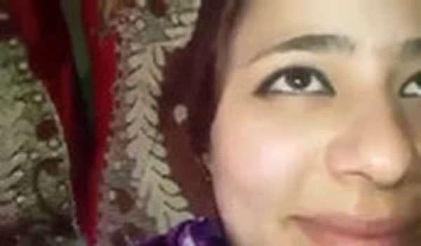 Pakistani Bhabhi Getting Fucked by Her Boyfriend